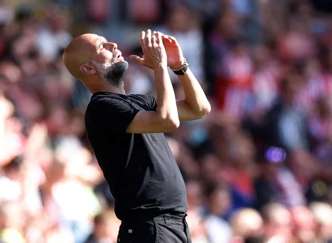 Trener Manchester Cityja Pep Guardiola na angleški južni obali ni bil zadovoljen. FOTO: Peter Cziborra/Reuters