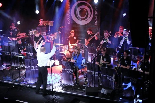 V Evroradijskem jazzovskem orkestru se vsako leto v državi gostiteljici zberejo mladi glasbeniki ter imajo dva koncerta, ki ju tudi neposredno prenašajo. FOTO: Hugo Šekoranja