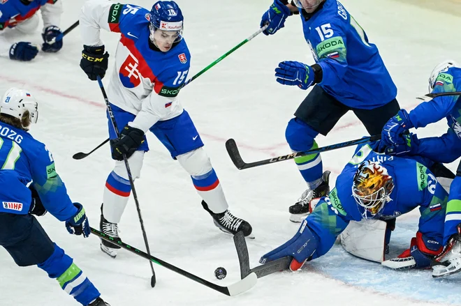 After two -thirds, the lynx also showed claws