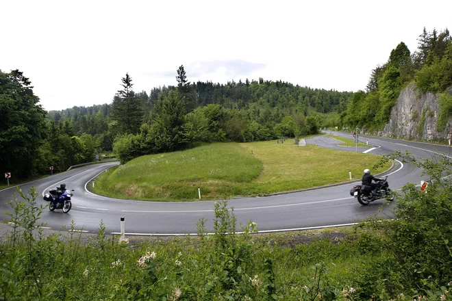 Italian motorcyclist died at the scene