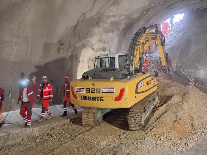Kono’s first to break the tunnel in the construction of the expressway to Carinthia