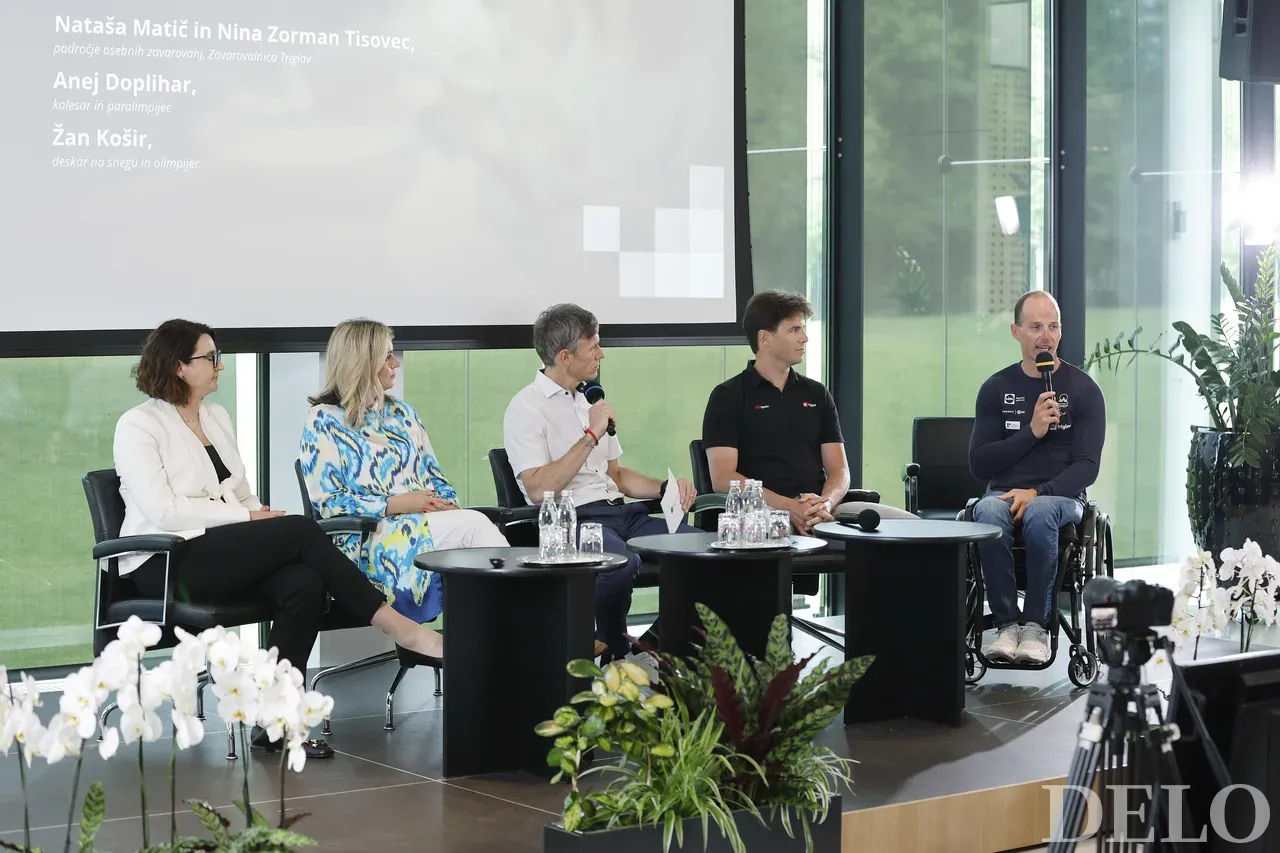 Anej Doplihar, Žan Košir, Nataša Matič in Nina Zorman Tisovec FOTO: Leon Vidic