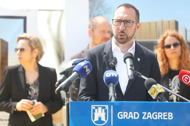 Tomislav Tomašević, ki je postal zagrebški župan leta 2021, bo, kot kaže, hrvaško metropolo vodil še najmanj štiri leta. FOTO: Ranko Šuvar/Cropix