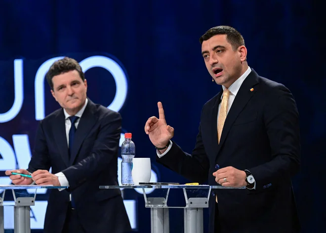 Simionu se je znižala podpora za pet odstotnih točk, ko se je v soočenju pomeril s svojim nasprotnikom. FOTO: Daniel Mihailescu/AFP