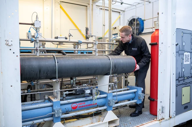 Vodik je energent, ki bi ga bilo treba za uporabo v industriji ali drugje znova pretvoriti v energijo. FOTO: Lesley Martin/Reuters