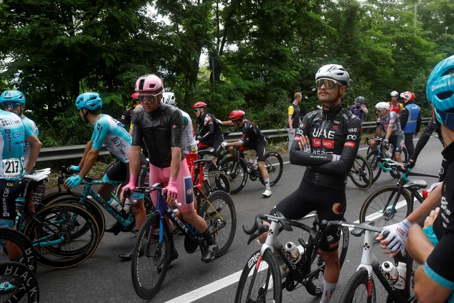 This year’s Giro did not start well for Roglic