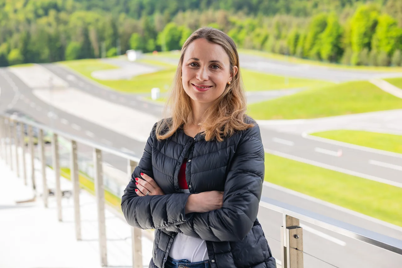 Sara Vehovec, Zavarovalnica Triglav: »Z delavnico Motoristi motoristom sporočamo, da je v prometu ključno sodelovanje in da smo vsi člani iste ekipe.« FOTO: Črt Piksi