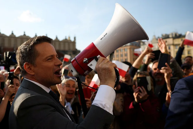 Volitve na Poljskem bodo spremljane vsaj tako podrobno kot tiste v Romuniji. FOTO: Kacper Pempel/Reuters