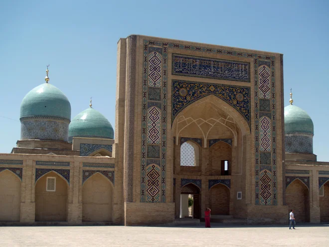 Uzbekistan se ponaša z izjemnimi naravnimi lepotami in zanimivo arhitekturo. Foto: arhiv Dela
