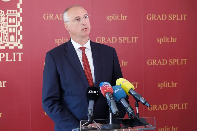 Split gre v drugi volilni krog, ker je Ivica Puljak, dosedanji župan (v Splitu mu pravijo »poteštat«), dobil 35,26 odstotka glasov. FOTO: Vojko Bašić/Cropix