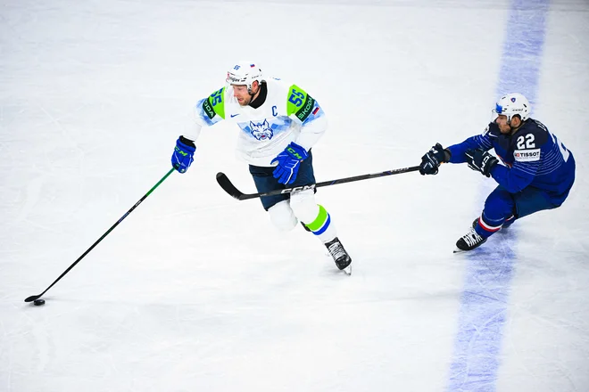 Robert Sabolič in Guillaume Leclerc v dvoboju FOTO: Jonathan Nackstrand/AFP