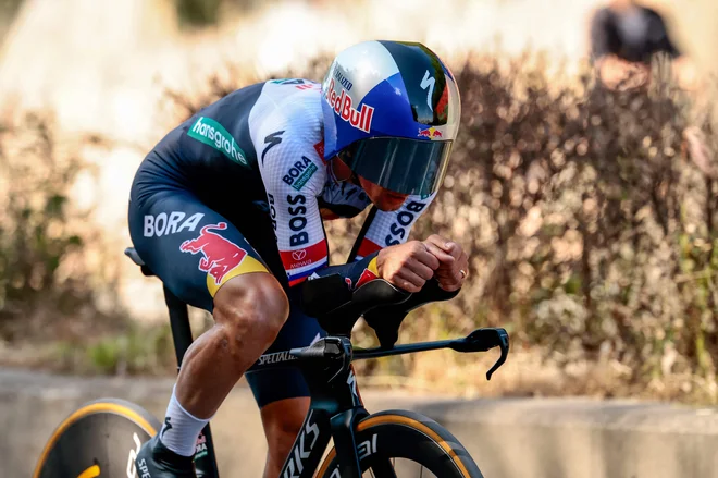 V Tirani je Primož Roglič le sekundo zaostal za zmago, kako uspešen bo na italijanskih tleh? FOTO: Luca Bettini/AFP