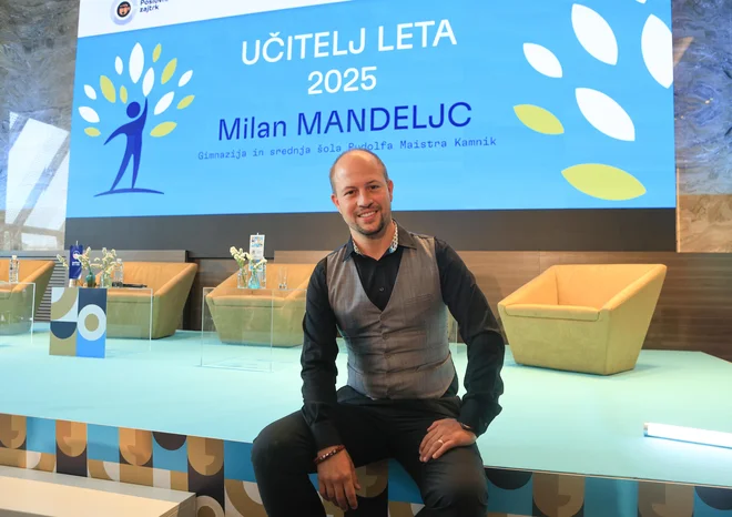 Ob razglasitvi zmagovalca je bil učitelj Milan Mandeljc resnično ganjen. FOTO: Dejan Javornik