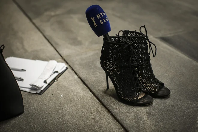 Nacionalno televizijo spremlja velika večina starejše populacije. FOTO: Voranc Vogel/Delo