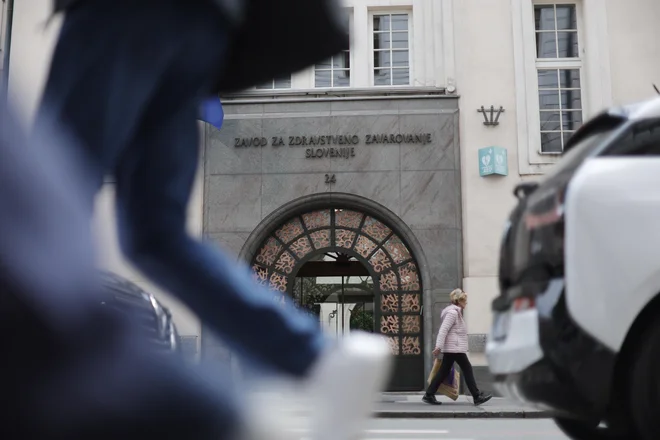 Na portalu zVem bodo zavarovanci sčasoma lahko dostopali do vse več informacij, ki jih zadevajo, denimo o bolniških listih, stroških zdravljenja, izdanih zdravilih, mogoča pa bo tudi komunikacija z osebnim zdravnikom. FOTO: Leon Vidic