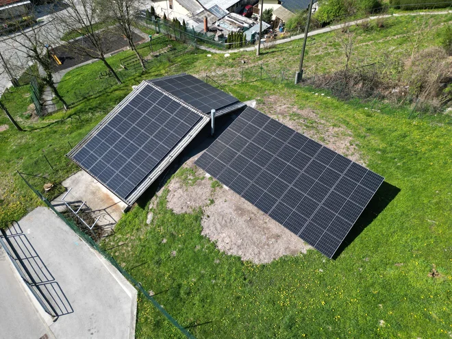 Sončna elektrarna na vodohranu Gvido. FOTO: Komunala Trbovlje