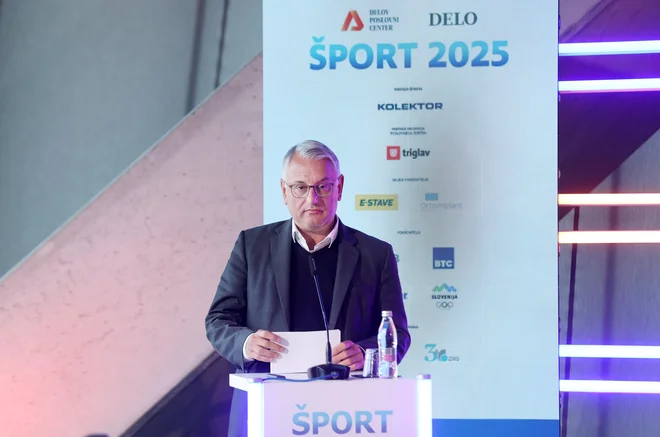 Minister Matjaž Han je spregovoril tudi na današnji Delovi poslovni konferenci Šport 2025. FOTO: Blaž Samec/Delo
