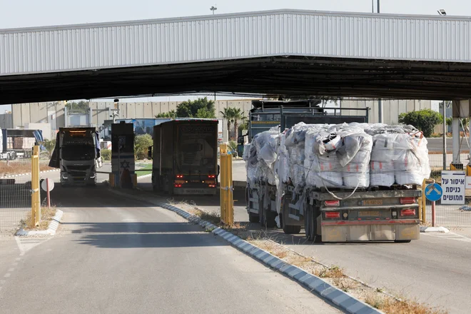 Helping to people has not come yet, Netanyahu has his own plan