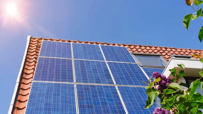 Energija plus ponuja tehnično podporo, pomoč pri ureditvi financiranja, dokumentaciji in pridobivanju subvencij. FOTO: Energija plus