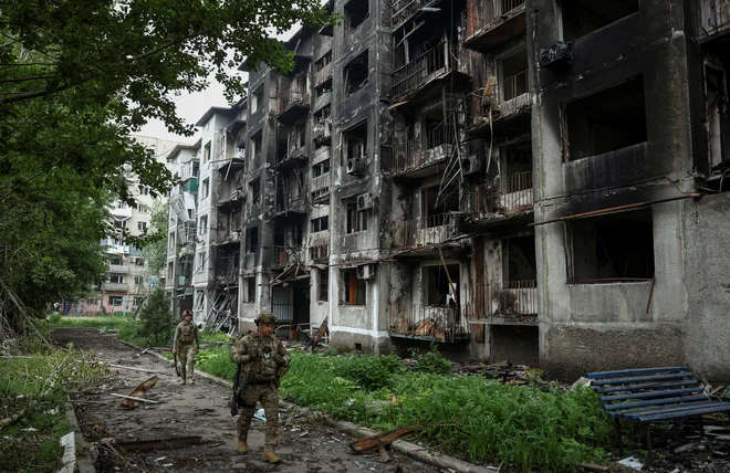 Posledice vojne v mestu Pokrovsk. FOTO: Anatolij Stepanov/Reuters