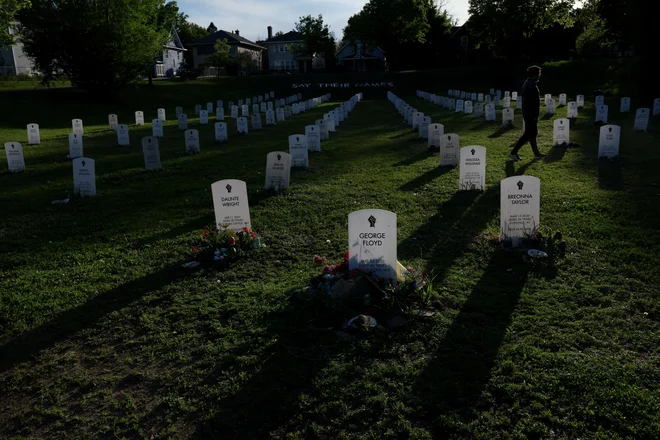 Milijoni Američanov, ki so se pridružili demonstracijam, organiziranim v okviru gibanja Življenja temnopoltih štejejo, so pozivali k temeljitim spremembam. FOTO: Leah Millis/Reuters