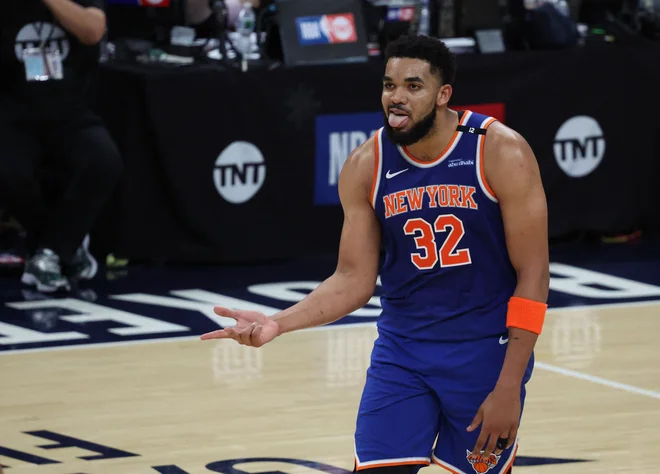 Junak večera je bil nedvomno Karl-Anthony Towns, ki je bil neustavljiv zlasti v zadnji četrtini, v kateri je dosegel kar 20 od svojih skupno 24 točk. FOTO: Trevor Ruszkowski/Reuters