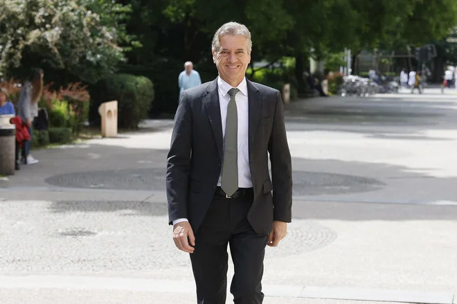 Kot je poročala POP TV, je vlada nekaj tednov po po drugem Golobovem obisku Karigadorja Subotiča imenovala v svet Univerzitetne psihiatrične klinike Ljubljana, in sicer oktobra 2023. FOTO: Leon Vidic