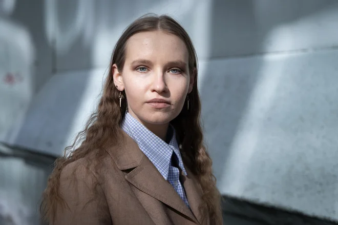 »Kajti umetnost je eno od najučinkovitejših sredstev, ki so človeku na razpolago, da v življenju vidi smisel, « Manca Marinko. FOTO: Voranc Vogel