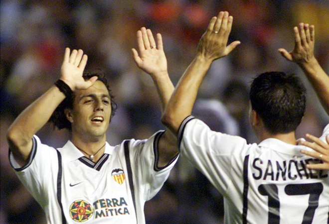 Zlatko Zahović (levo) je bil v finalu lige prvakov eden največjih osmoljencev pri Valencii. FOTO: Gustau Nacarino/Reuters
