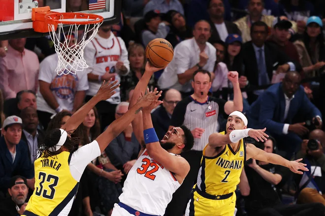 Karl-Anthony Towns je kraljeval pod košema. FOTO: Al Bello/Getty Images Via AFP