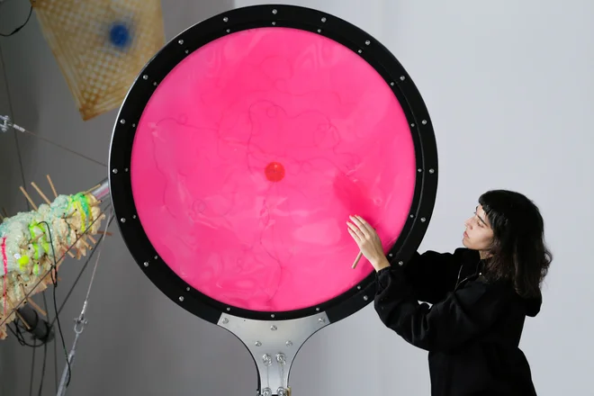 Chilean artist invites you to listen to the whole being