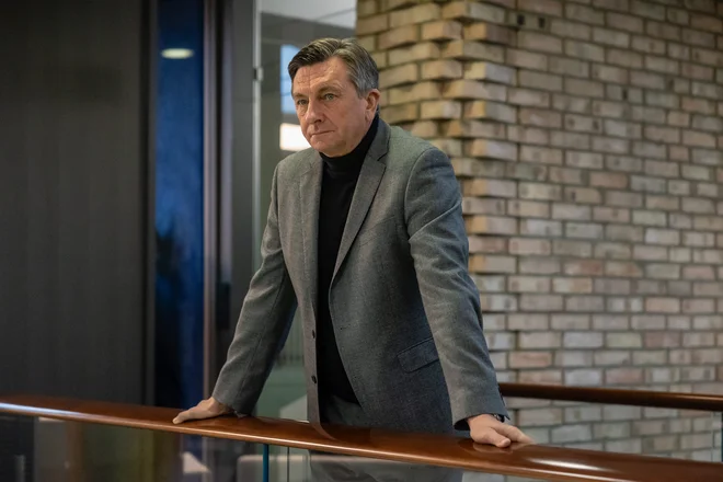 Novo pečeni influencer in podjetnik, predavatelj (ne vem česa?!) celo na Kitajskem, Borut Pahor, je vlogo Možinovega gosta odlično odigral. FOTO: Črt Piksi