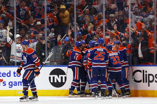 Leon Draisaitl je v podaljšku zabil gol za zmago. FOTO: Perry Nelson/Imagn Images Via Reuters Connect