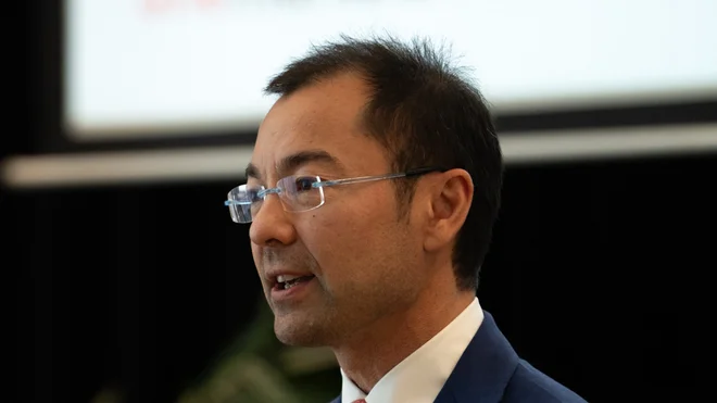 Predsednik uprave UniCredit banke Lorenzo Ramajola pričakuje, da bodo vlagatelji krovni sklad Onemarkets prepoznali kot produkt banke UniCredit. FOTO: Klemen Razinger