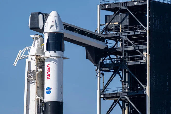 Dragon je edino ameriško prevozno sredstvo za astronavte. FOTO: Brandon Bell/AFP