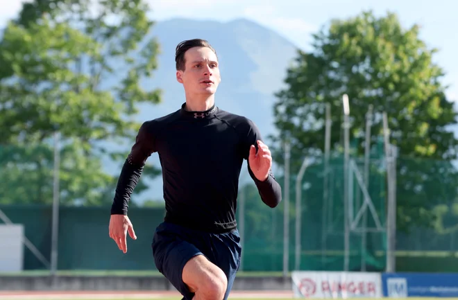 Domen Prevc je že začel zasledovati nove cilje. FOTO: Blaž Samec/Delo
