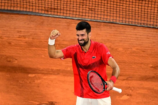 Novak Đoković želi iztržiti več denarnih sredstev za poklicne igralce tenisa. FOTO: Julien De Rosa/AFP