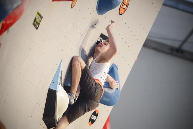 Anze Peharc in the Boulder Finals