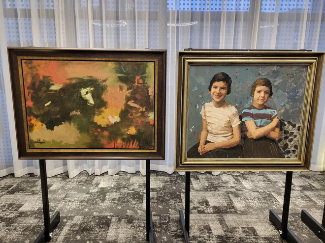 Umor v Dallasu Staneta Kregarja in Portret dveh deklic Gojmira Antona Kosa sta ostala neprodana. FOTO: V. U.