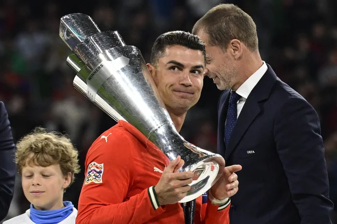 Ronaldo overshading Yamala, Portugal won the League of Nations for the second time