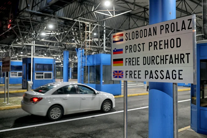 Hrvaška še ni bila v schengnu niti leto dni, ko je Slovenija oktobra 2023 na južni meji prvič uvedla nadzor. FOTO: Blaž Samec