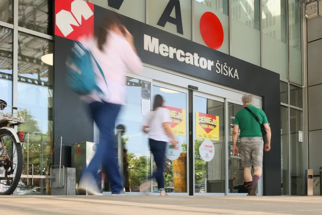 Mercator je letos že zaprl ali še bo 43 svojih poslovalnic. Foto Črt Piksi