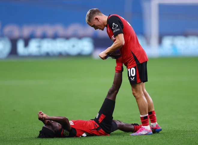 Florian Wirtz in Jeremie Frimpong sta junaka Bayerja in bosta soigralca tudi v Liverpoolu. FOTO: Thilo Schmuelgen/Reuters