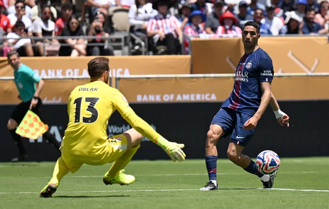 Achraf Hakimi and Jan Oblak Photo: Patrick T. Fallon/AFP