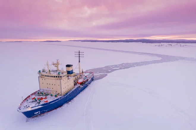 View from the sky to navigate the ice waters