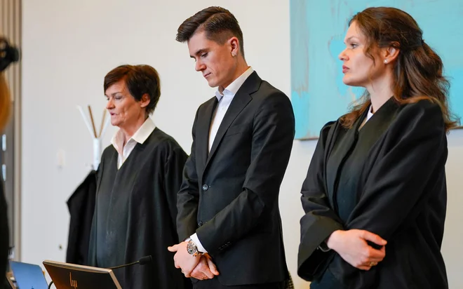 Podoba predane, trdo delujoče, a ekscentrične družine je dokončno razpadla. FOTO: Lise Aserud/AFP