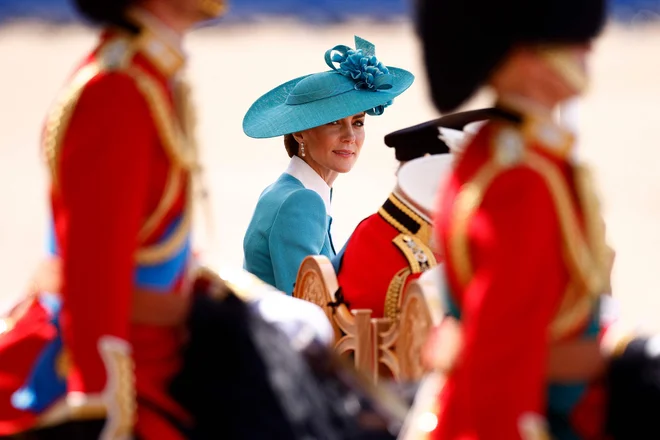 V zadnjih tednih je bila princesa sicer vse pogosteje prisotna v javnosti, med drugim na jubilejni paradi ob kraljevem rojstnem dnevu, imenovani Trooping the Colour. FOTO: Benjamin Cremel/AFP