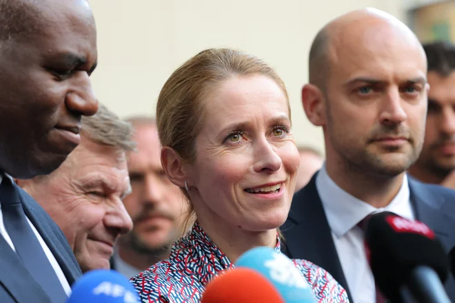 V skupni pisni izjavi so evropski ministri in Kallas ocenili, da bi se »morale vse strani vzdržati korakov, ki bi vodili v nadaljnje zaostrovanje v regiji.« FOTO: Denis Balibouse/Reuters