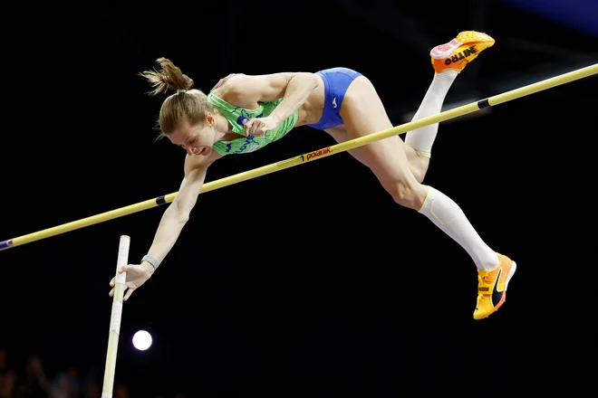Tina Šutej sodi v svetovni vrh skoka s palico. FOTO: Piroschka Van De Wouw/Reuters