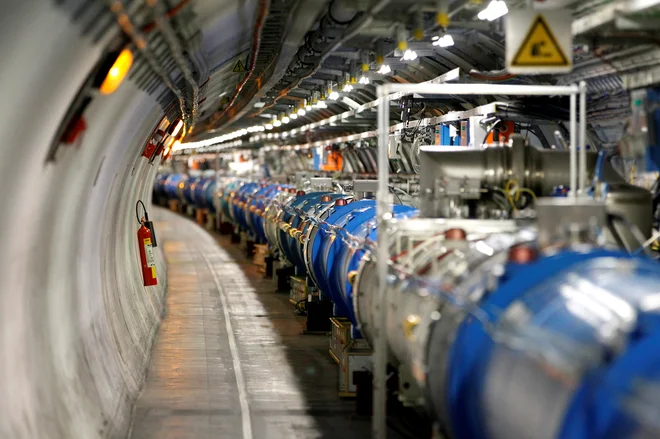 Veliki hadronski trkalnik LHC FOTO: Pierre Albouy/Reuters